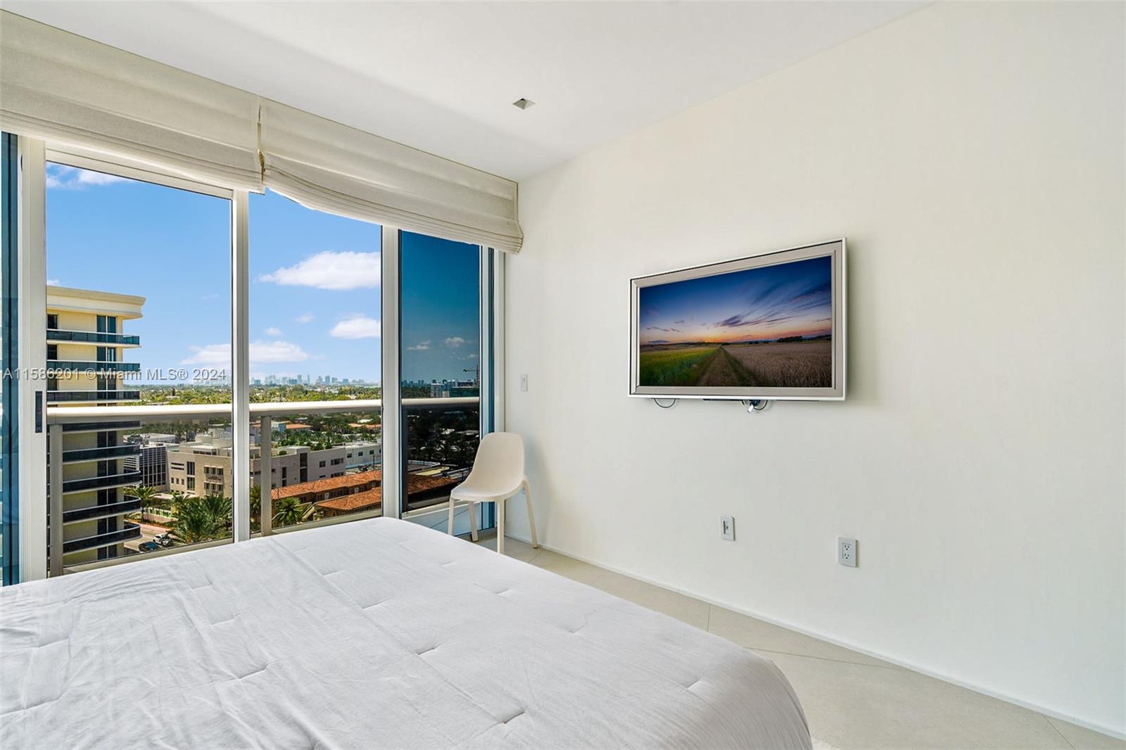 9601 Collins # 1009