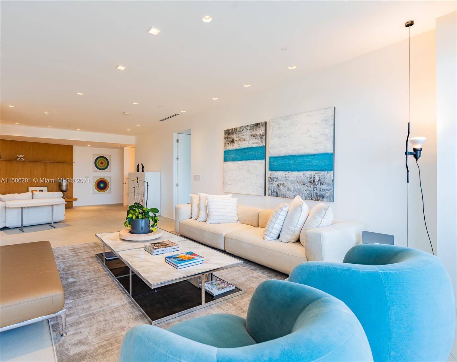 9601 Collins # 1009