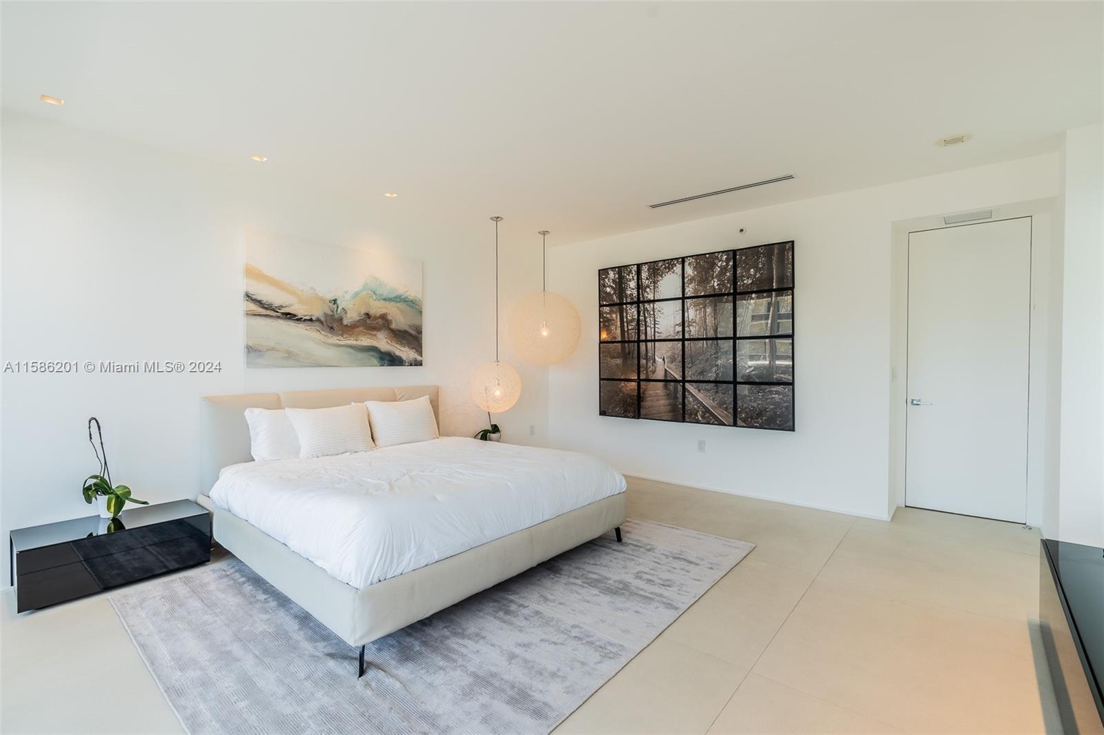 9601 Collins # 1009