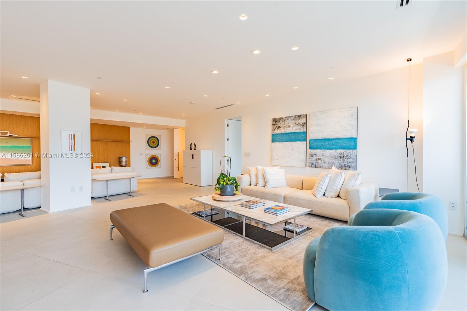 9601 Collins # 1009