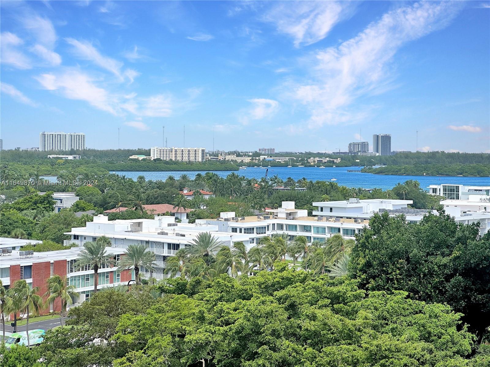 10201 Collins Ave # 905