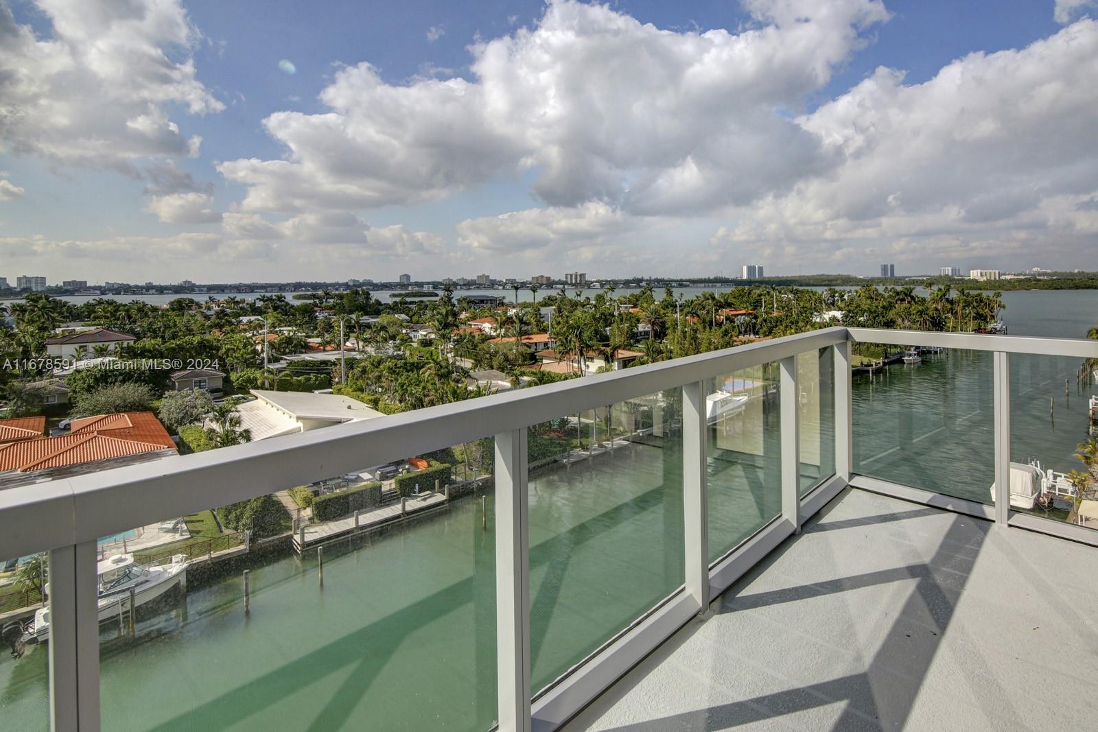 9940 W Bay Harbor Dr Unit: 7G-N
