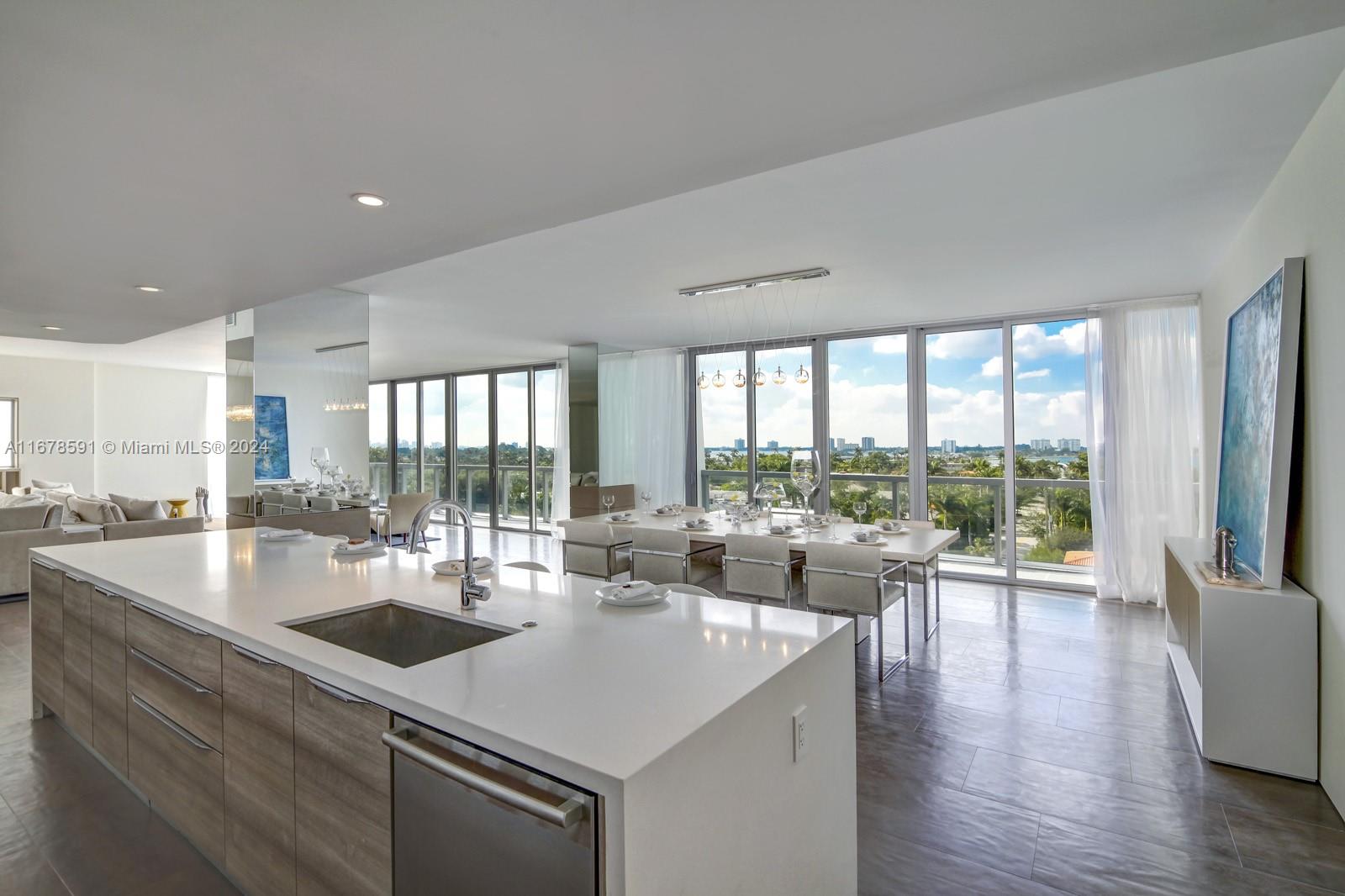 9940 W Bay Harbor Dr Unit: 7G-N