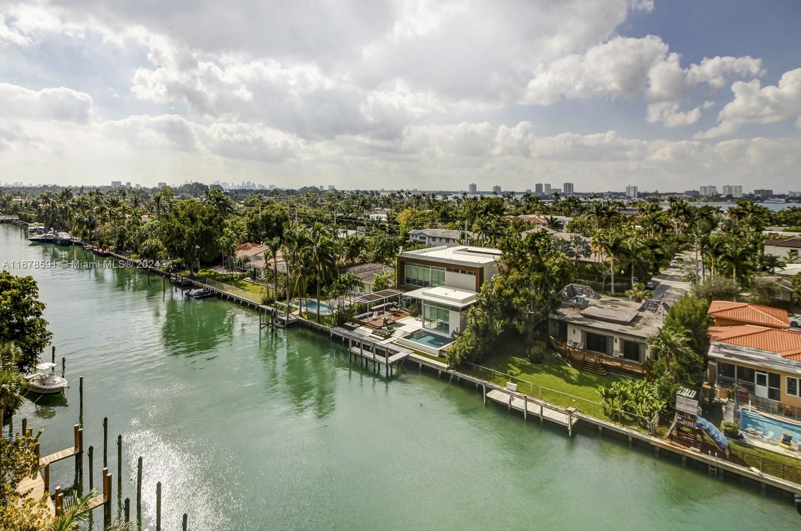 9940 W Bay Harbor Dr Unit: 7G-N
