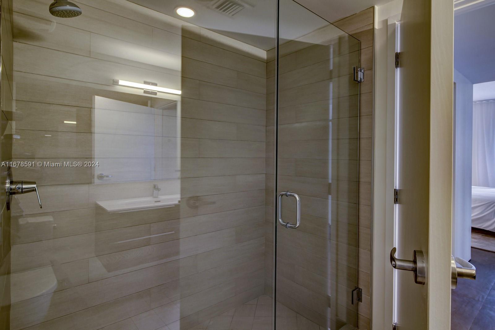 9940 W Bay Harbor Dr Unit: 7G-N