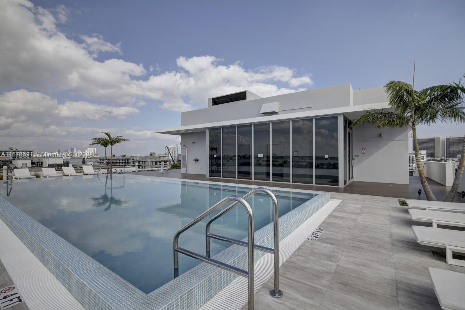 9940 W Bay Harbor Dr Unit: 7G-N