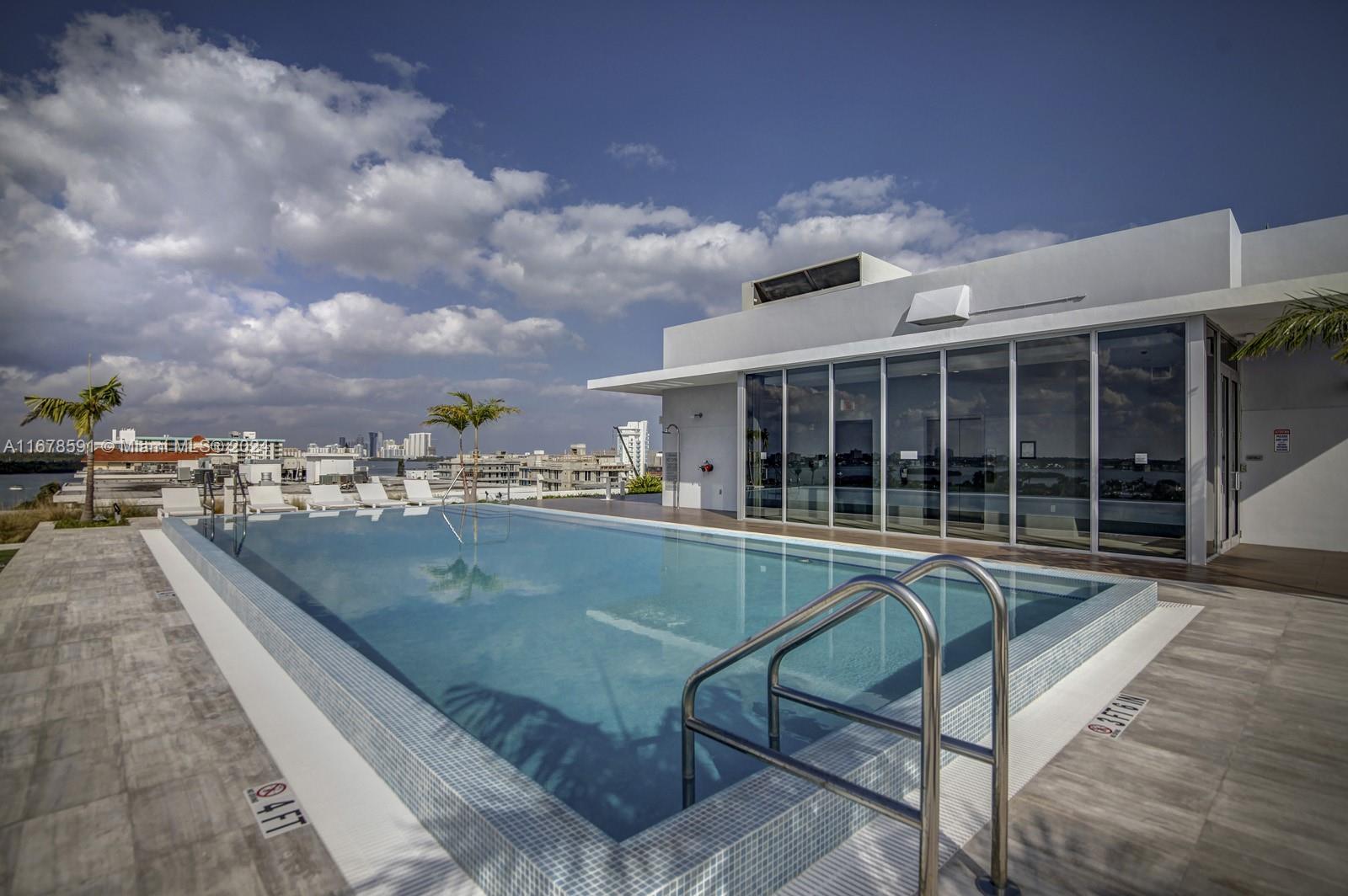 9940 W Bay Harbor Dr Unit: 7G-N