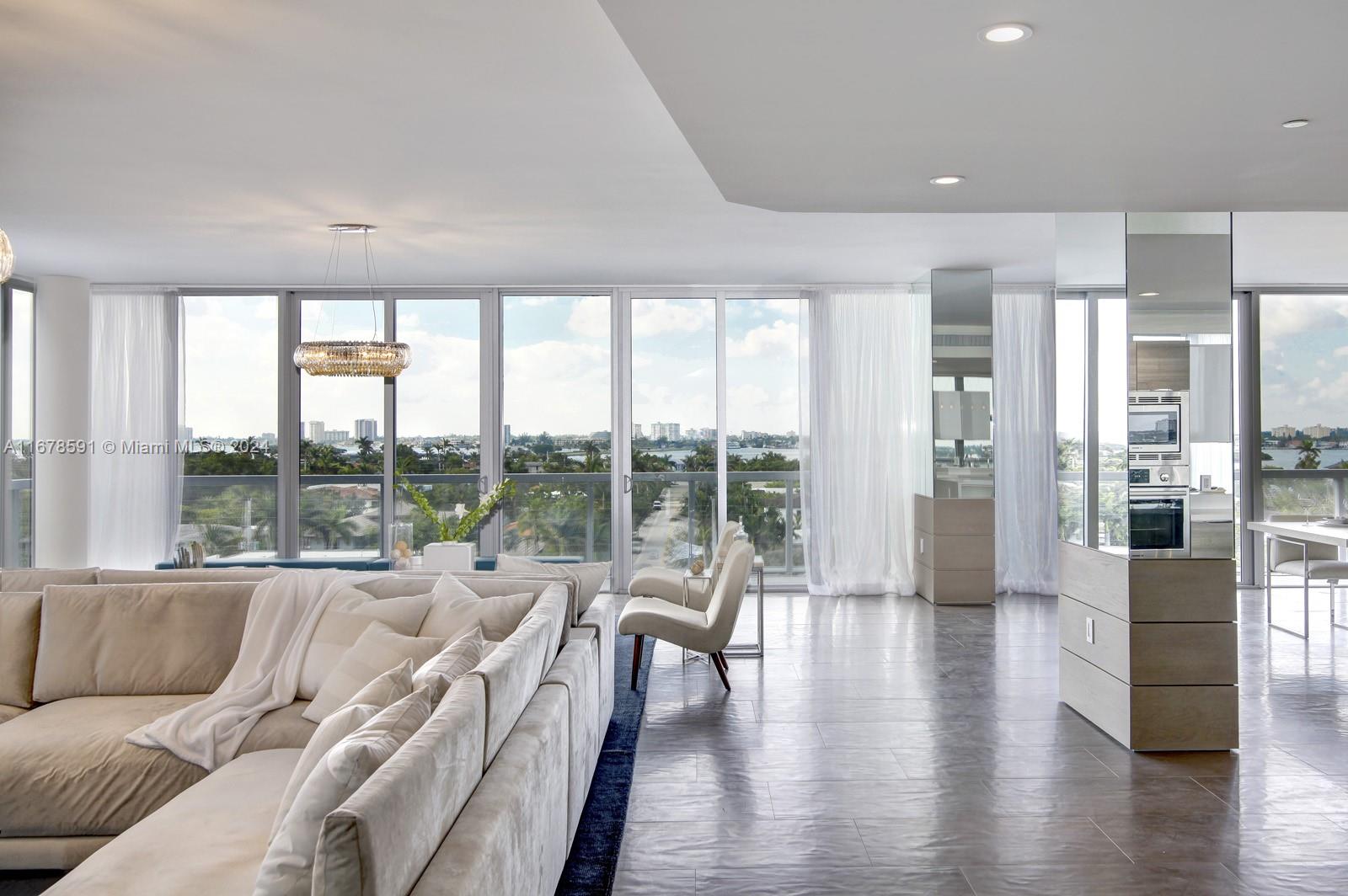 9940 W Bay Harbor Dr Unit: 7G-N