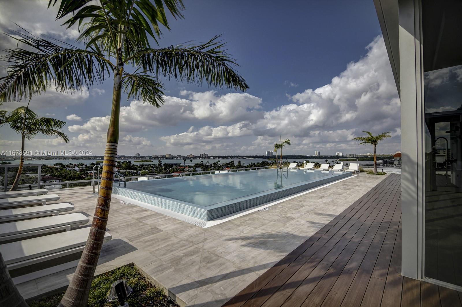 9940 W Bay Harbor Dr Unit: 7G-N