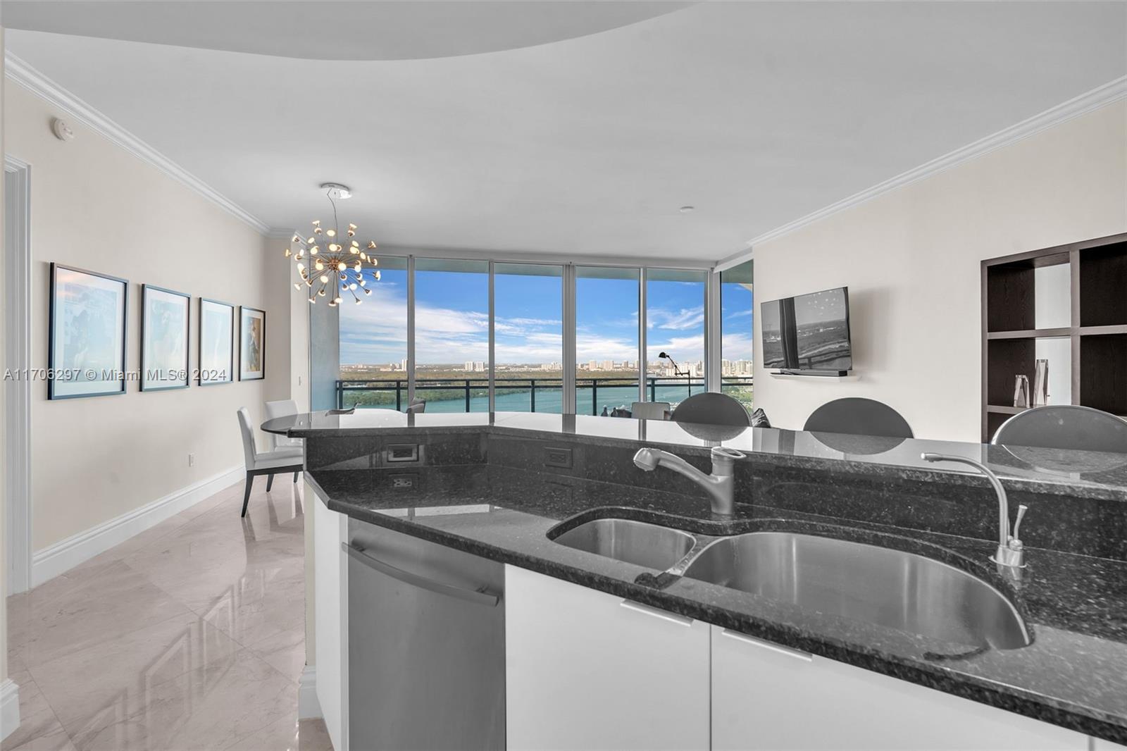 10295 Collins Ave # 2406