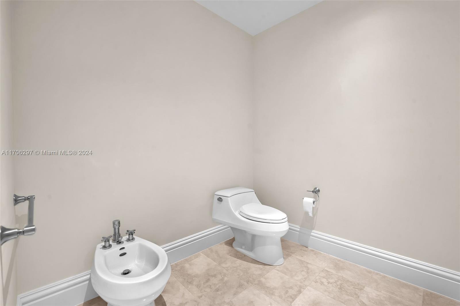 10295 Collins Ave # 2406