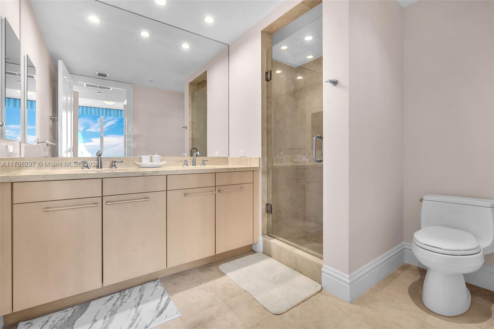 10295 Collins Ave # 2406