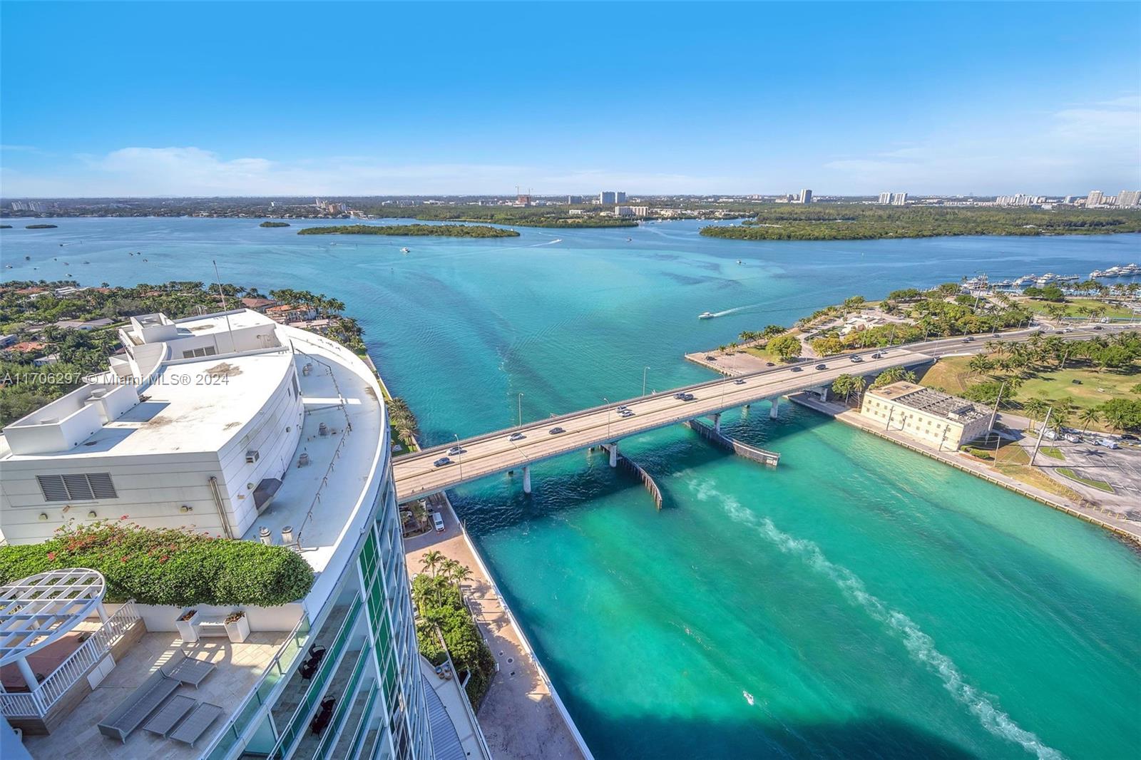 10295 Collins Ave # 2406