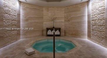 9703 Collins Ave # 901