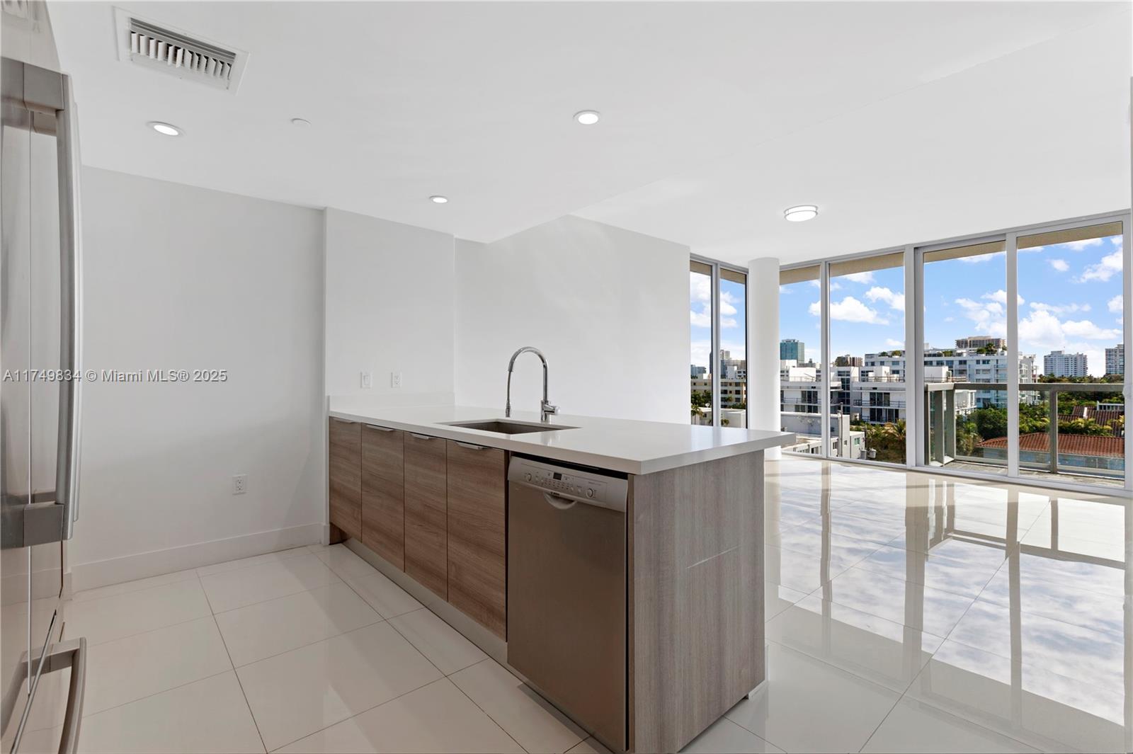 9940 W Bay Harbor Dr Unit: 6A-S