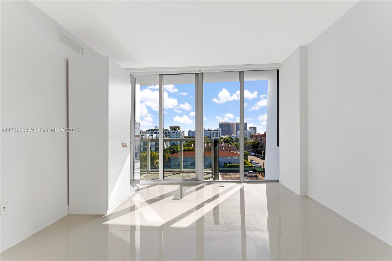 9940 W Bay Harbor Dr Unit: 6A-S