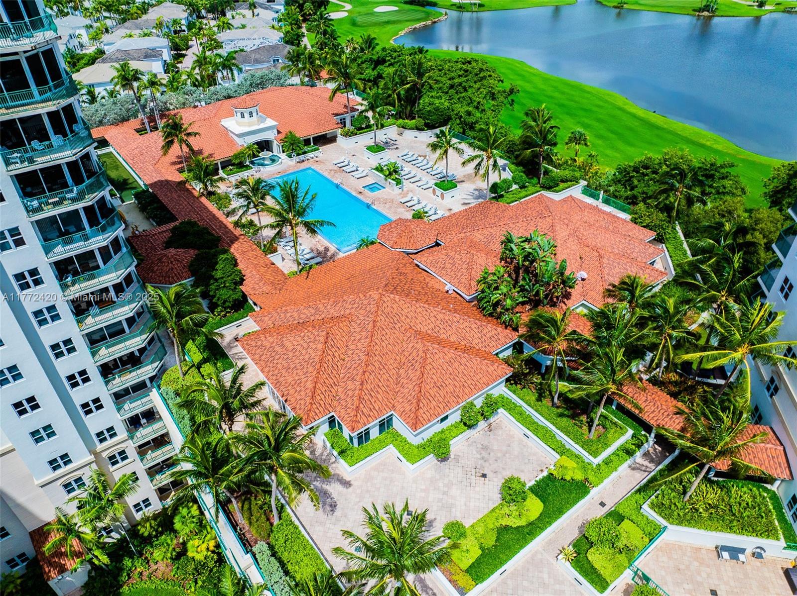 20000 E Country Club Dr # 1111