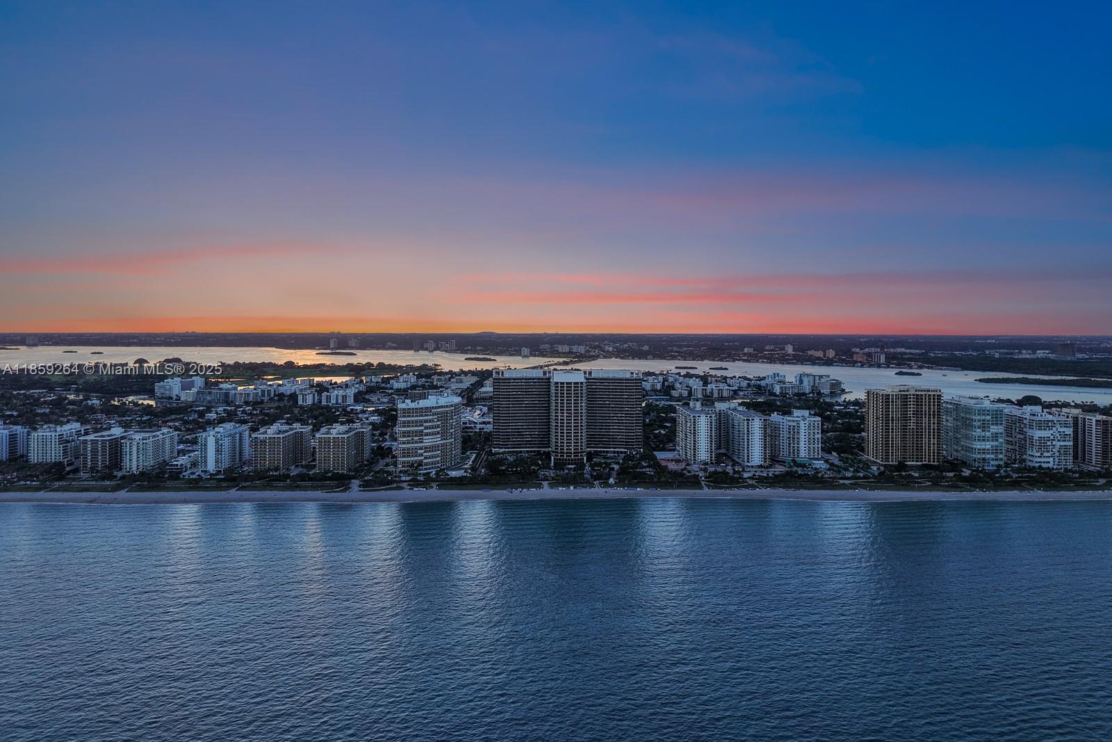 9701 Collins Ave Unit: PH01S