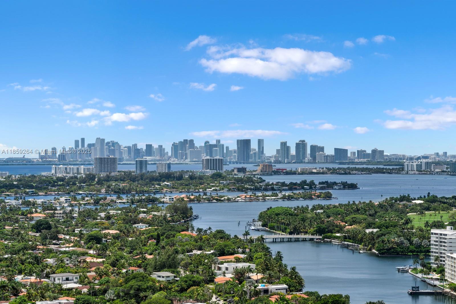 9701 Collins Ave Unit: PH01S