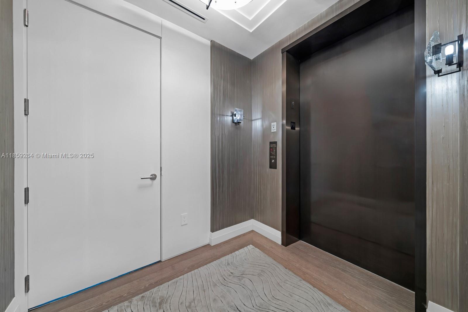 9701 Collins Ave Unit: PH01S