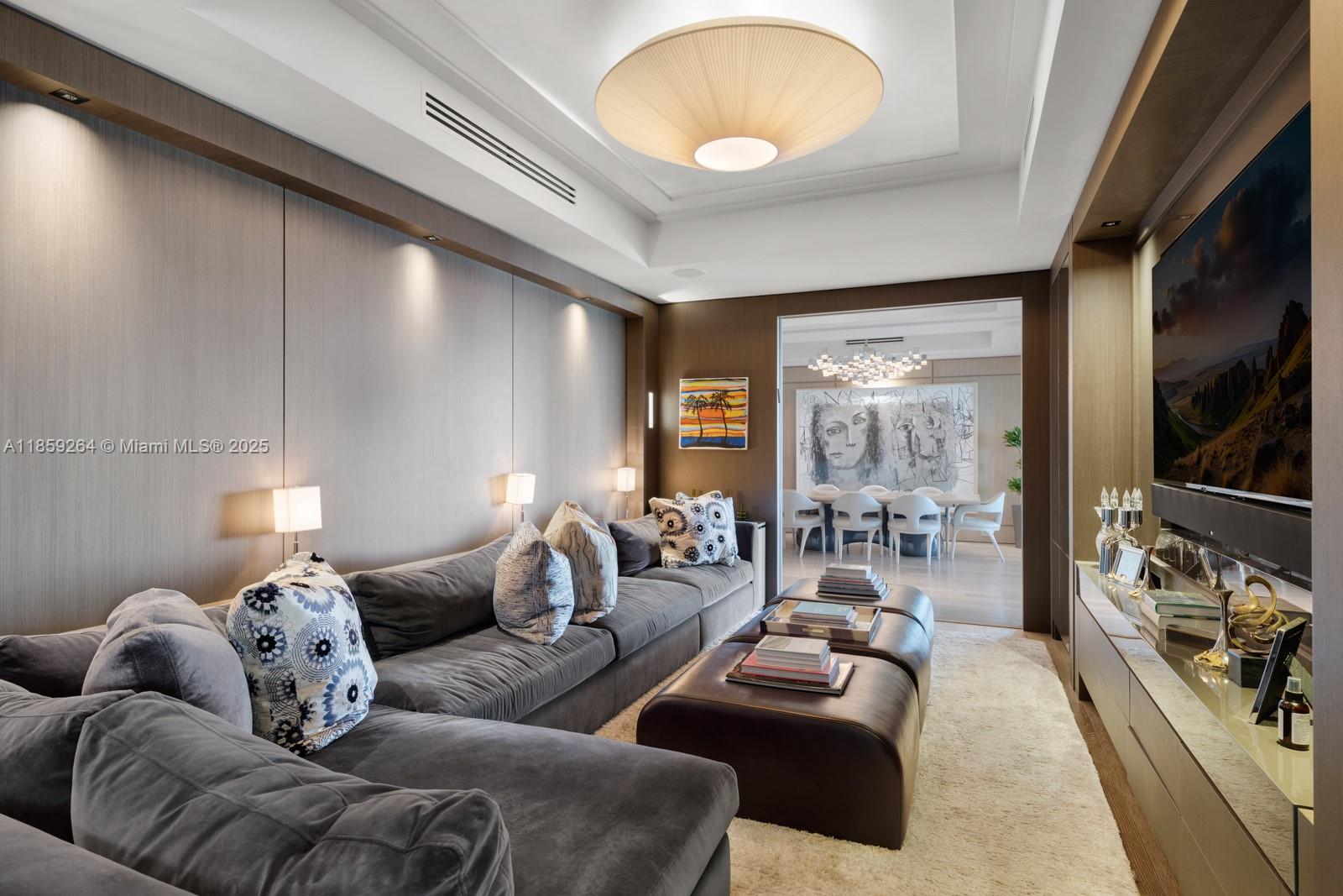 9701 Collins Ave Unit: PH01S