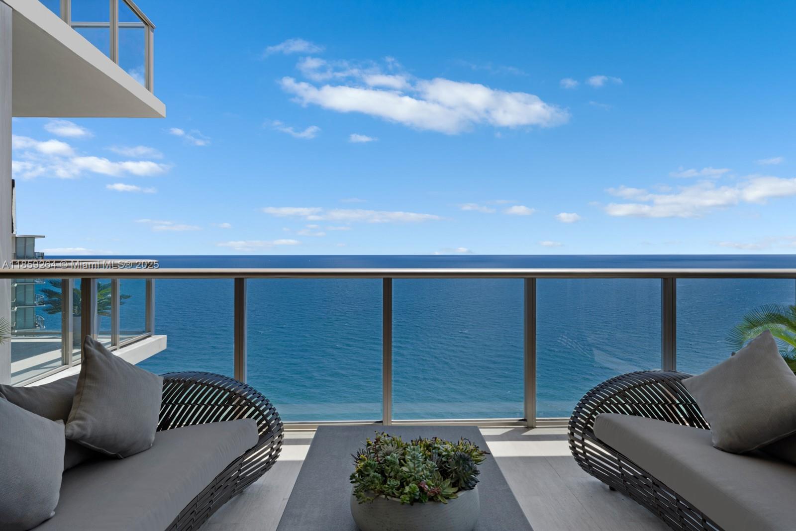 9701 Collins Ave Unit: PH01S