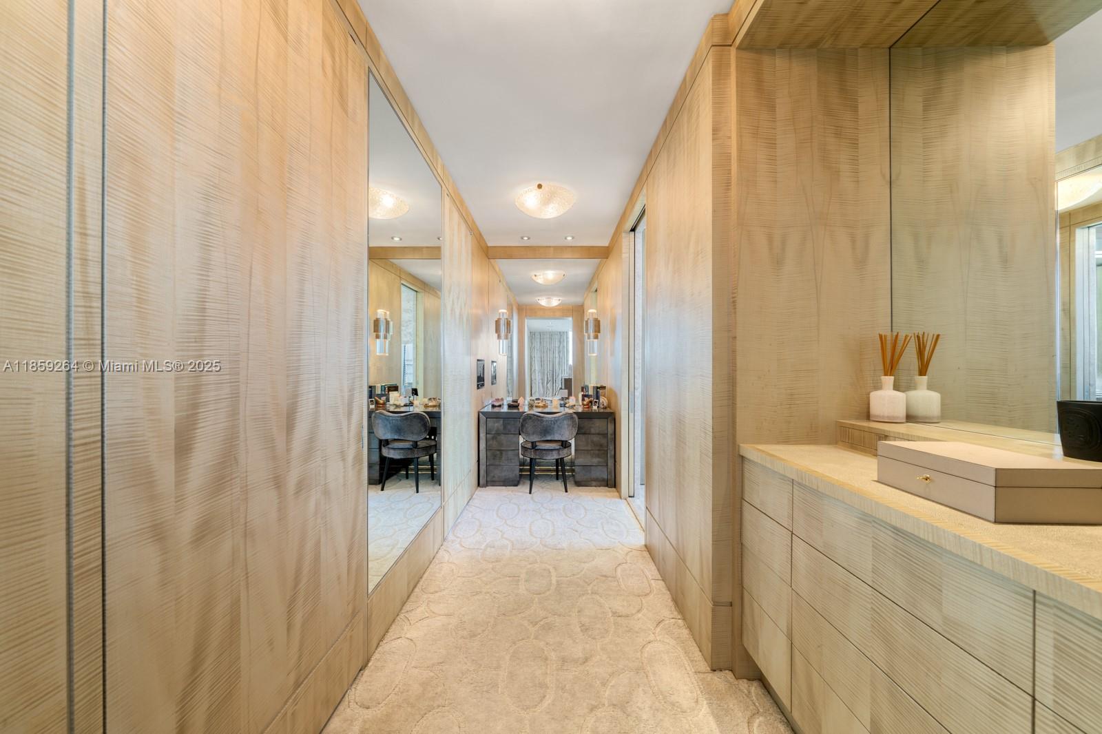 9701 Collins Ave Unit: PH01S