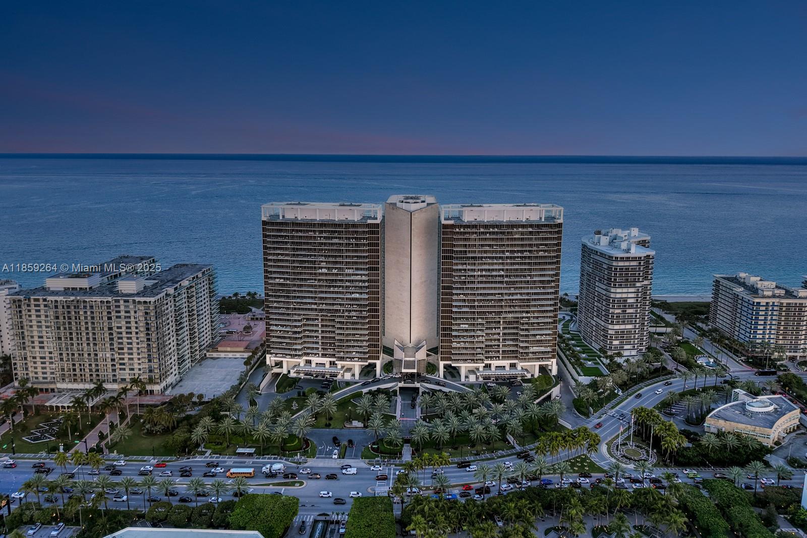 9701 Collins Ave Unit: PH01S