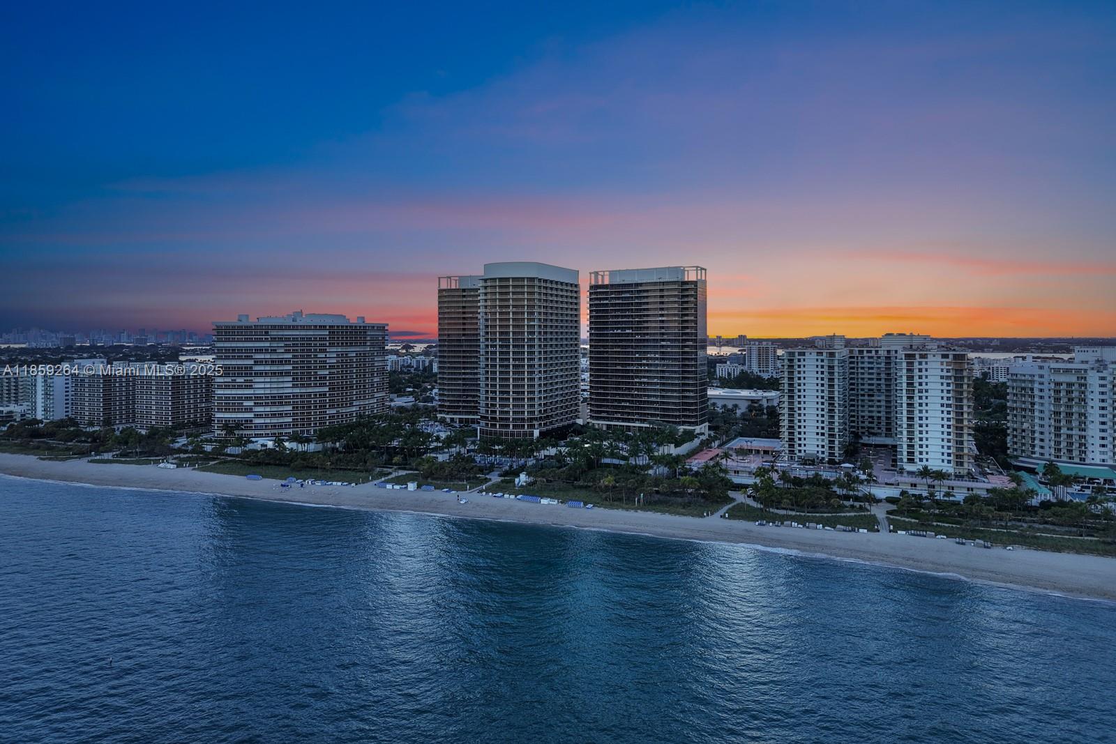 9701 Collins Ave Unit: PH01S