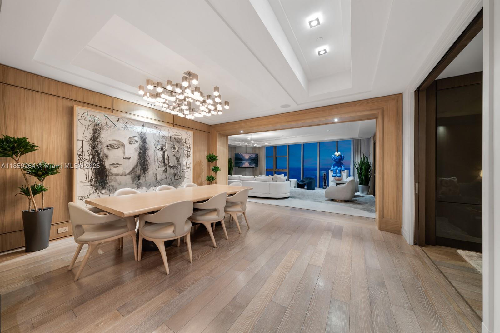 9701 Collins Ave Unit: PH01S