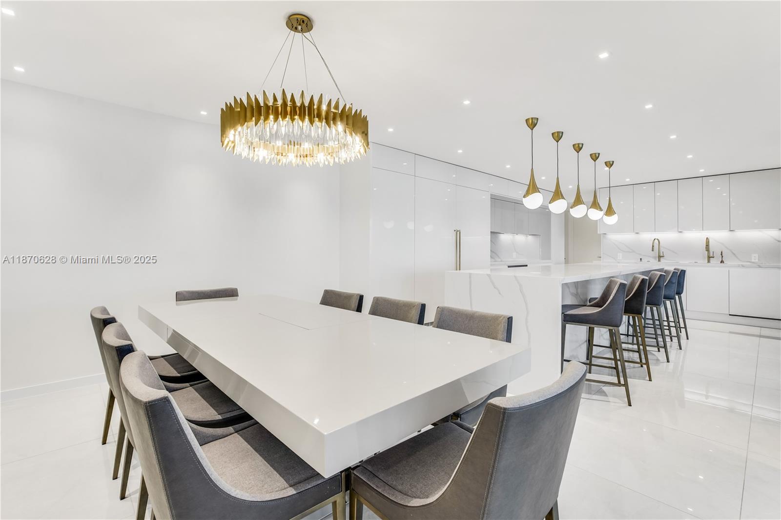 10155 Collins Ave # 1605