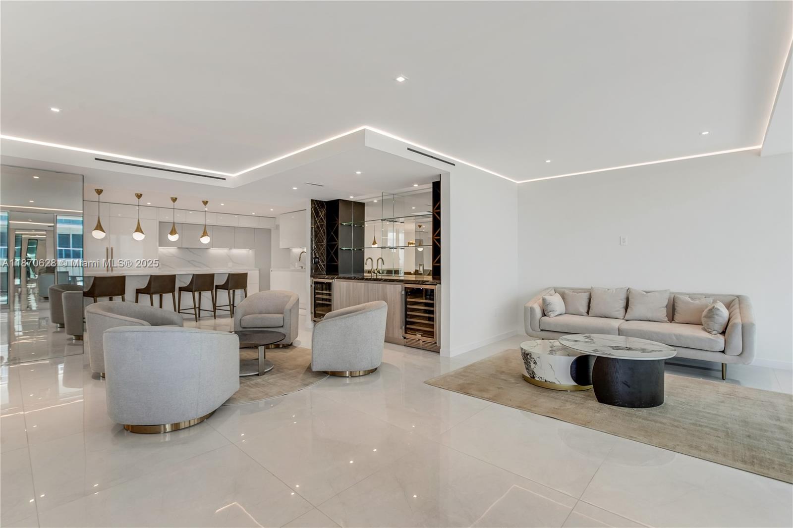 10155 Collins Ave # 1605