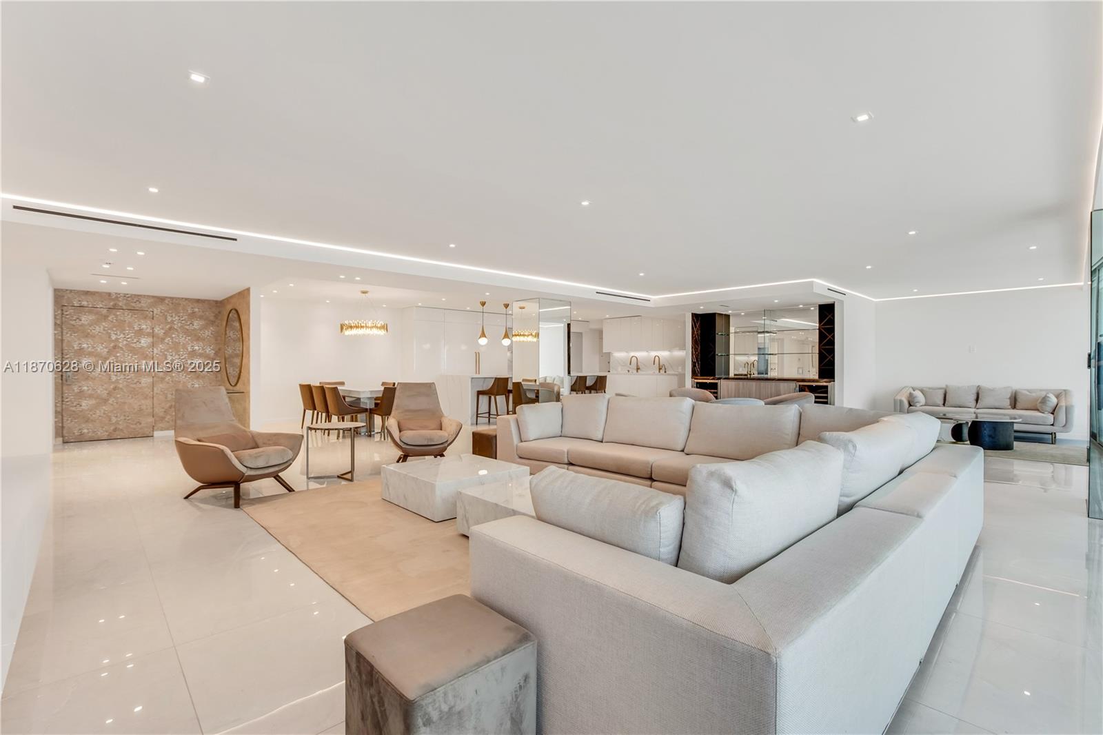 10155 Collins Ave # 1605