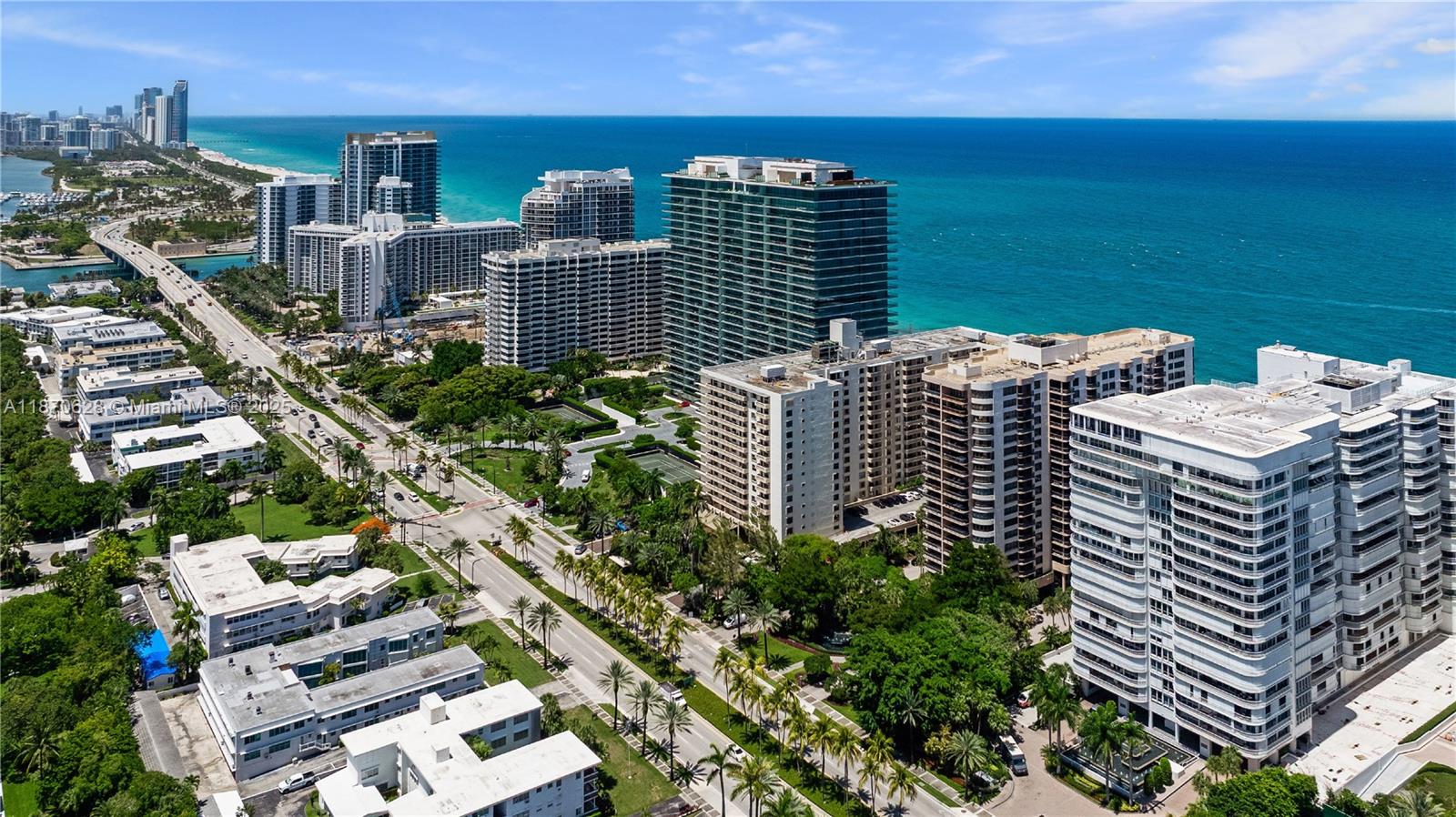 10155 Collins Ave # 1605