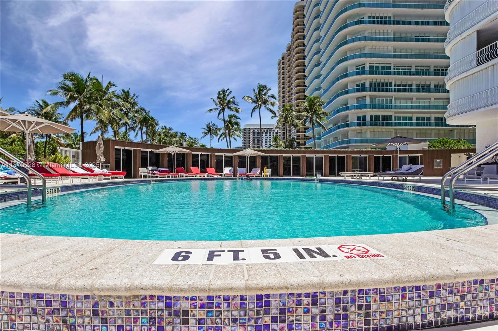 10155 Collins Ave # 1605