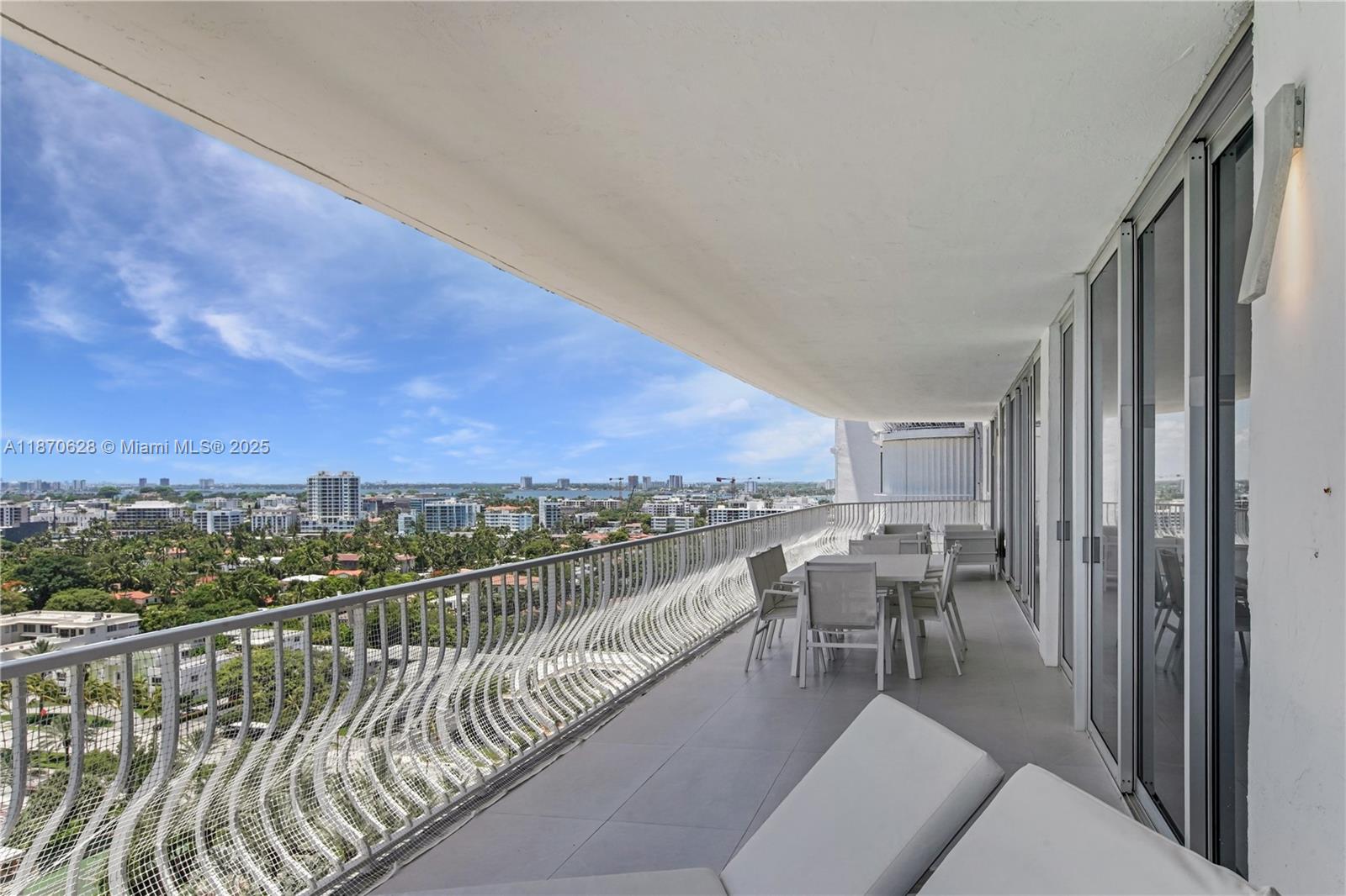 10155 Collins Ave # 1605