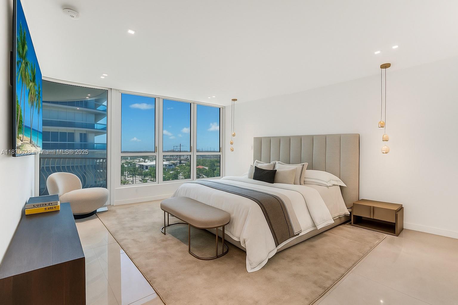 10155 Collins Ave # 1605