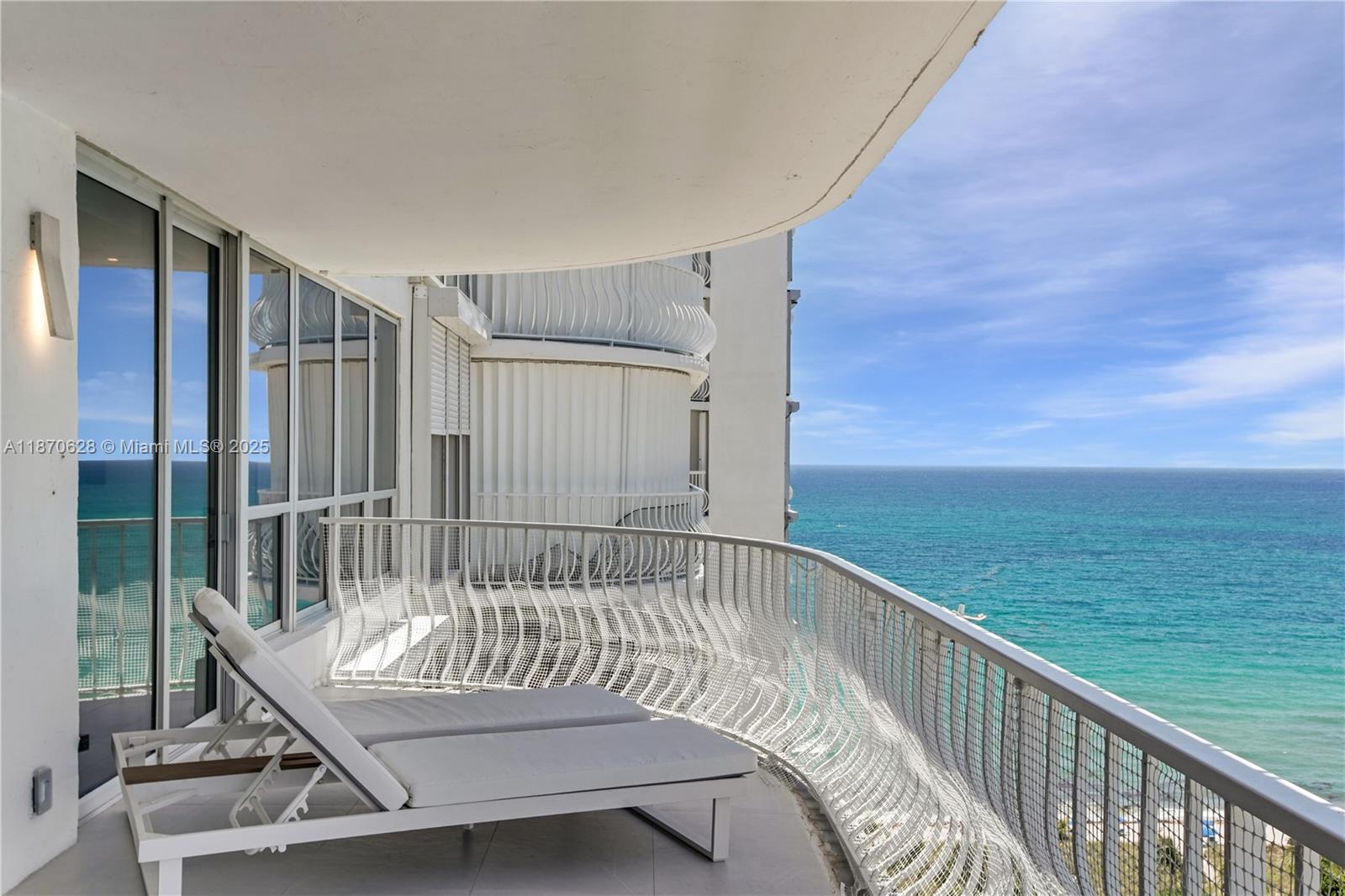 10155 Collins Ave # 1605