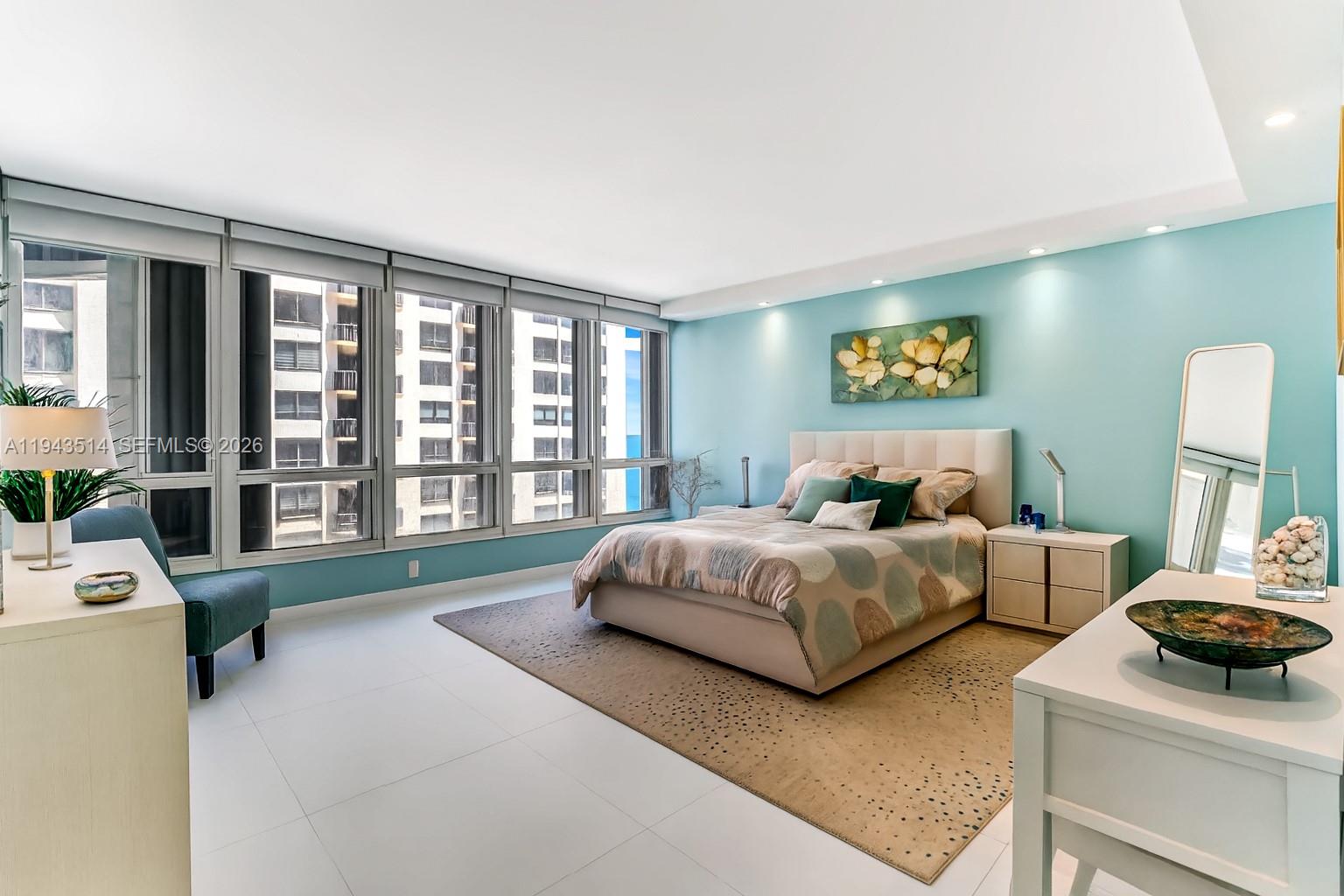 10155 Collins Avenue # 606