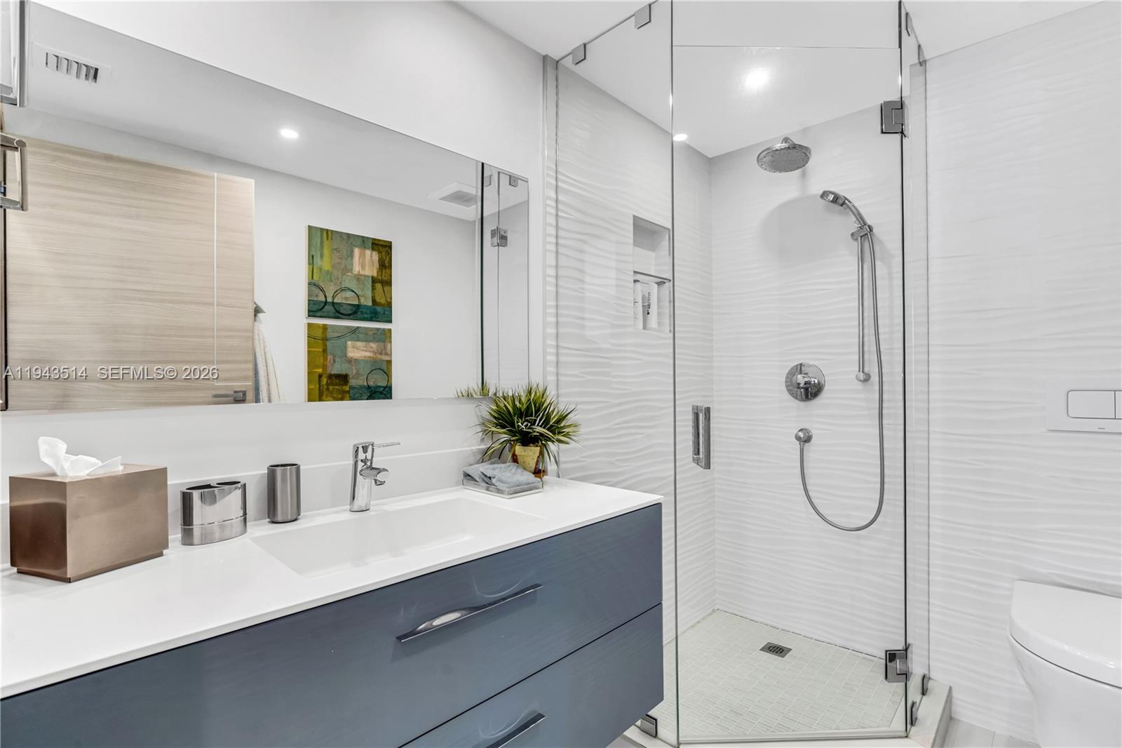 10155 Collins Avenue # 606