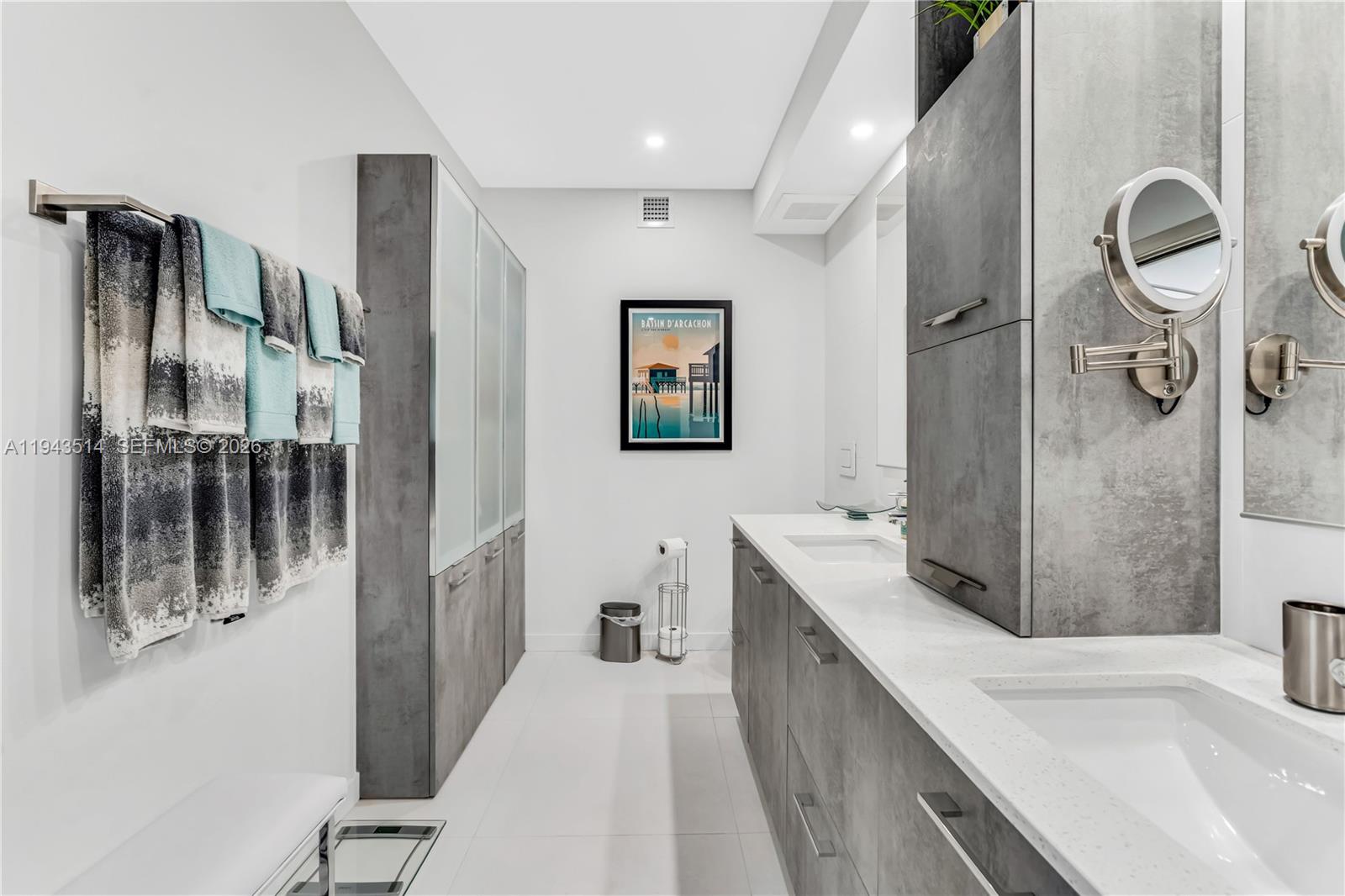 10155 Collins Avenue # 606