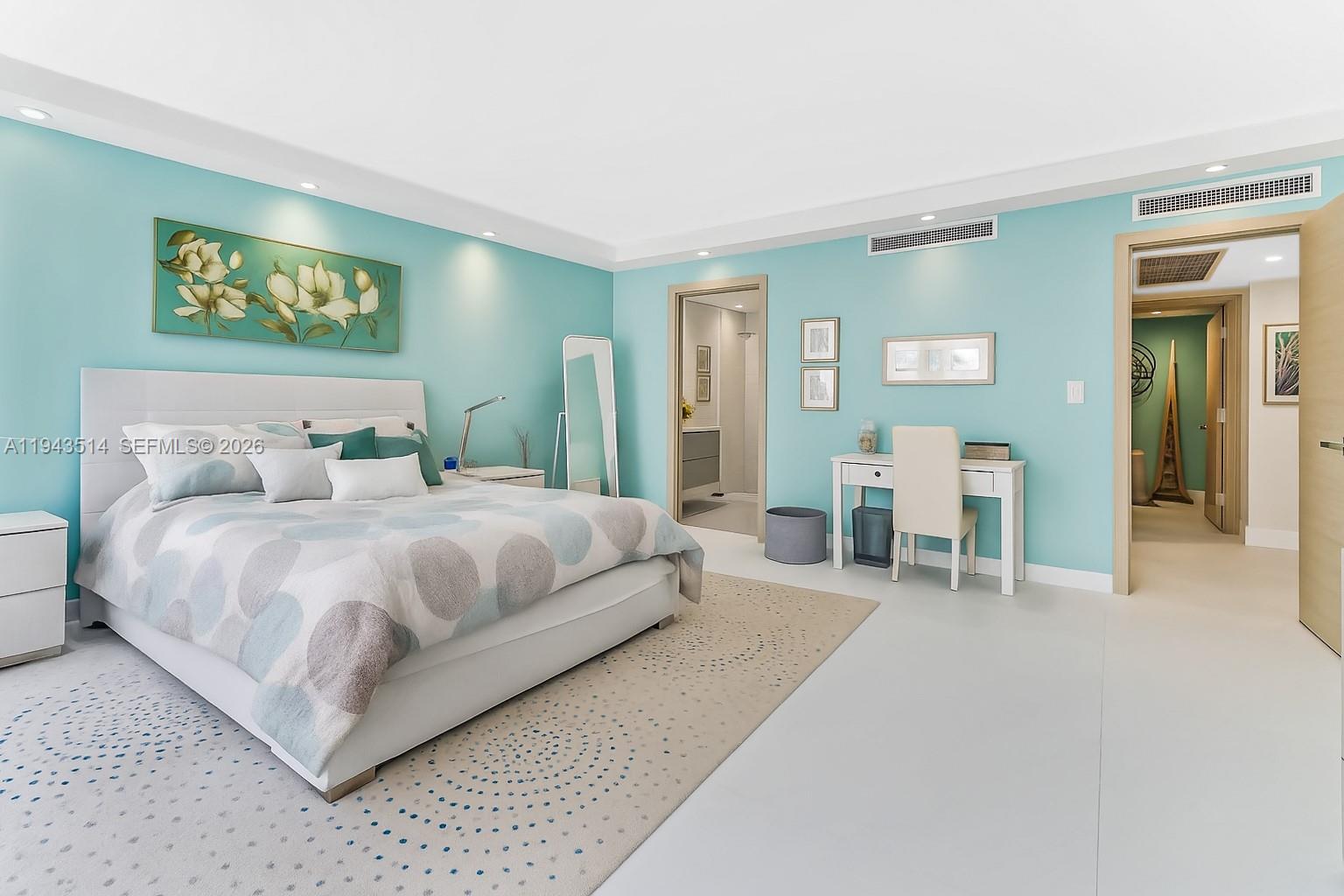 10155 Collins Avenue # 606