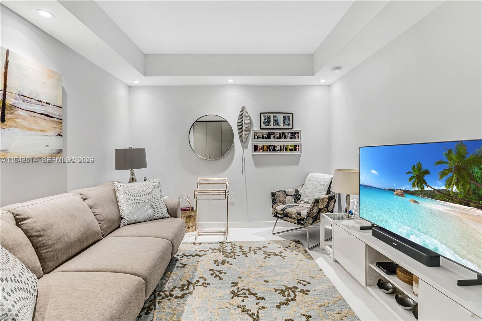 10155 Collins Avenue # 606