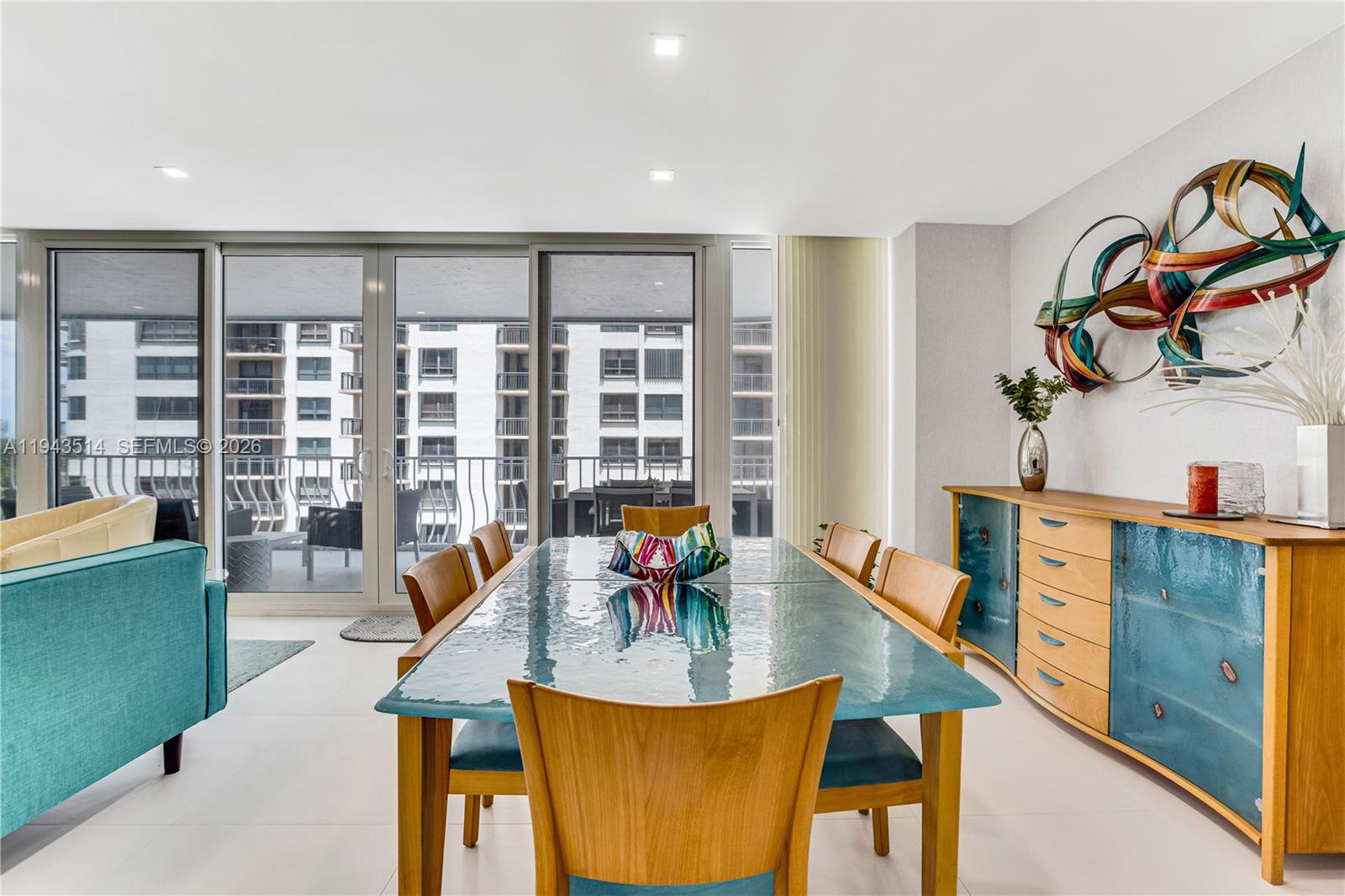 10155 Collins Avenue # 606