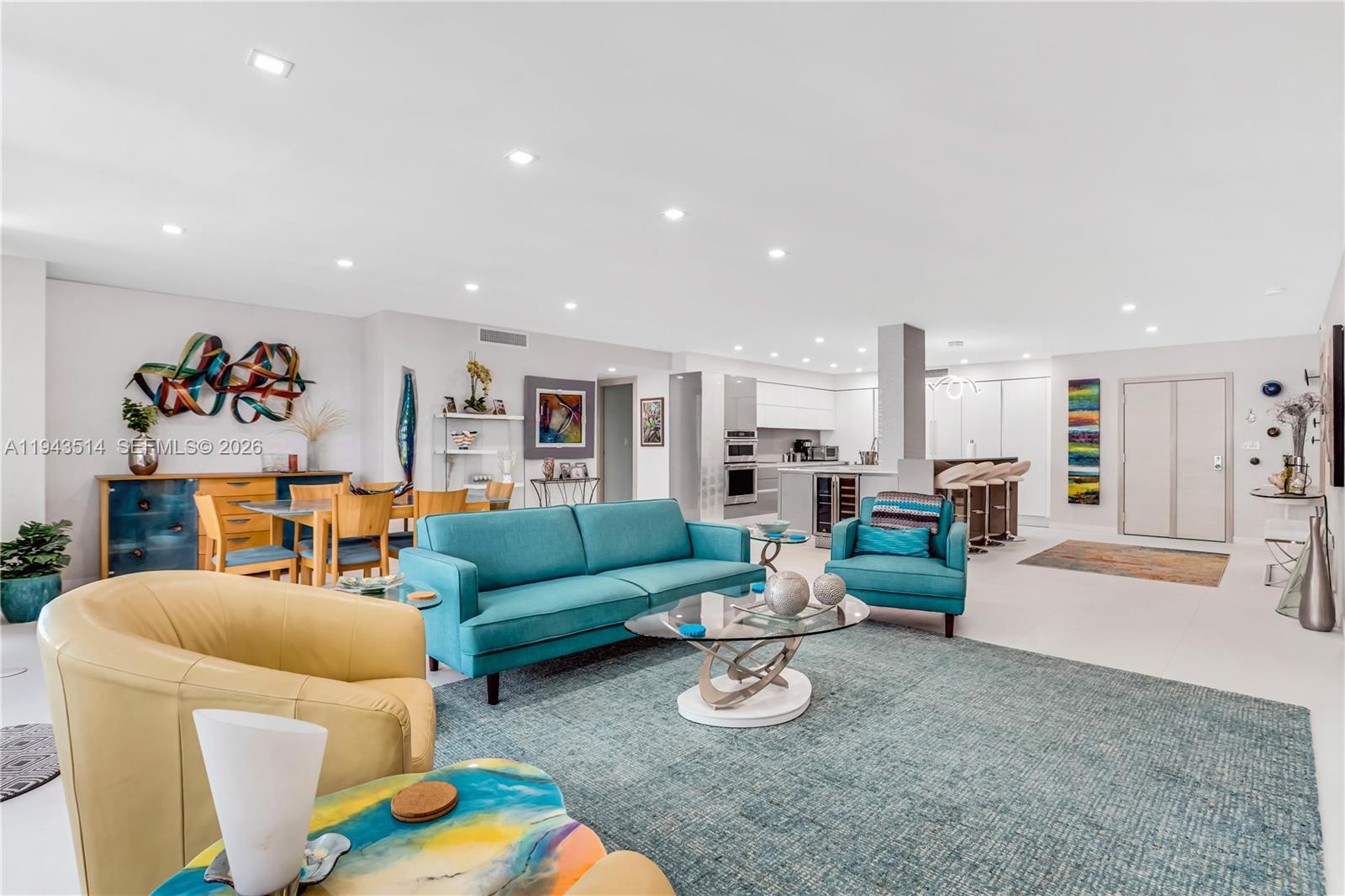 10155 Collins Avenue # 606