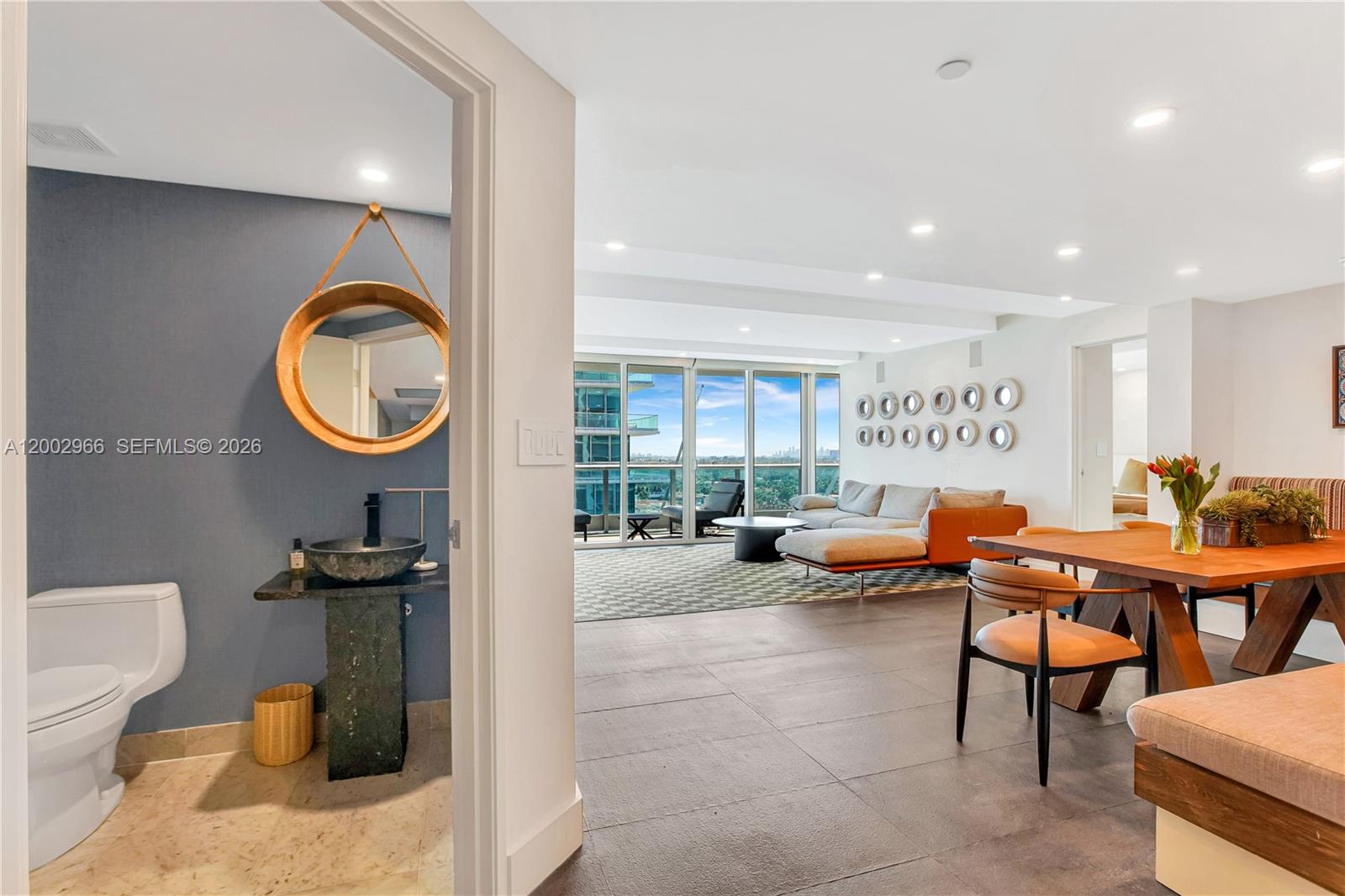 9401 Collins Ave # 1004