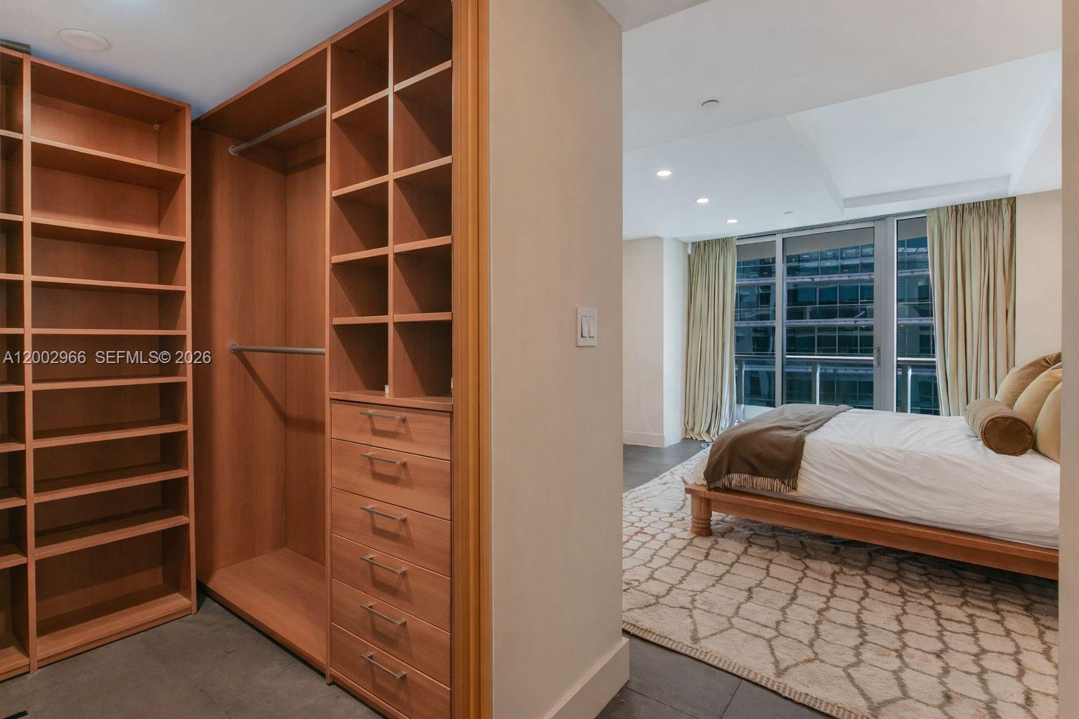 9401 Collins Ave # 1004