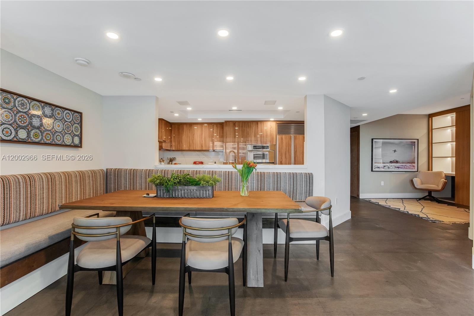 9401 Collins Ave # 1004