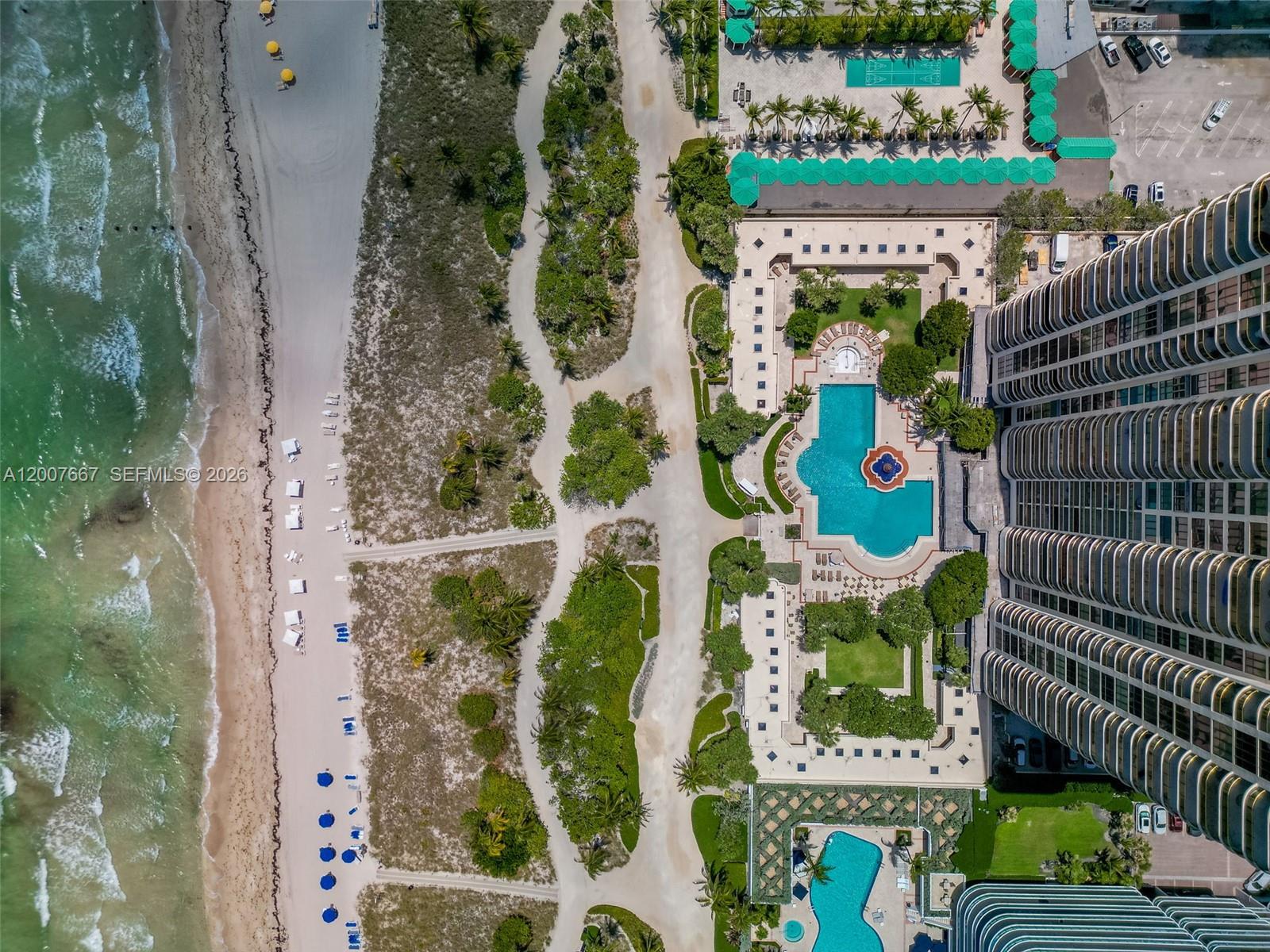 9999 Collins Ave # 6J