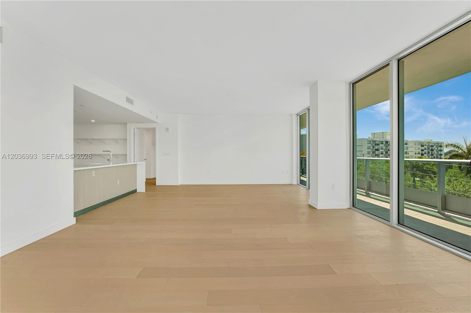 9221 E Bay Harbor Drive # 512